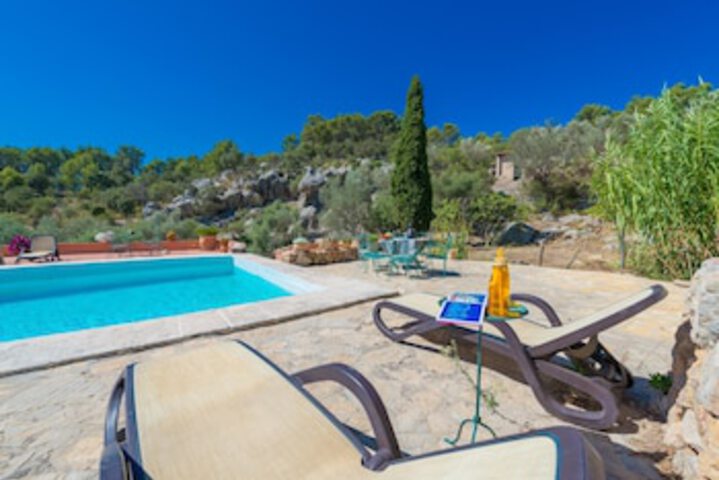 Pool 4 of 7