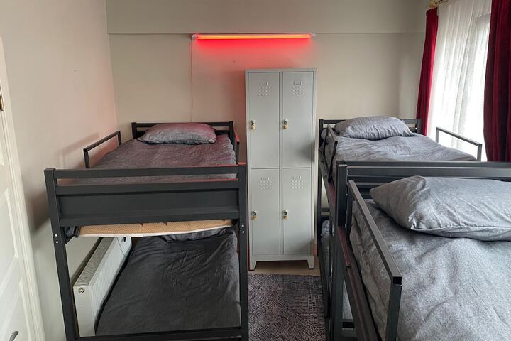 Room 90 of 126