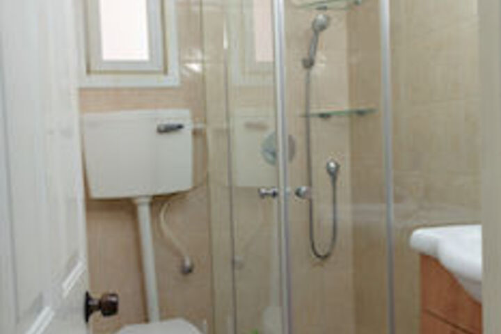 Room 4 of 23