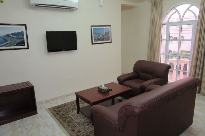 Room 18 of 33