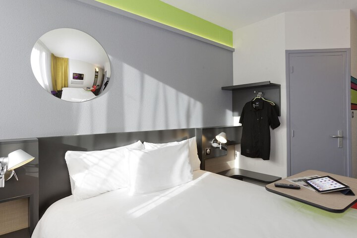 Room 16 of 45
