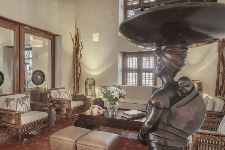 Guest Lobby