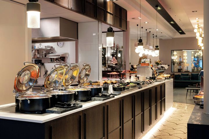 Breakfast buffet