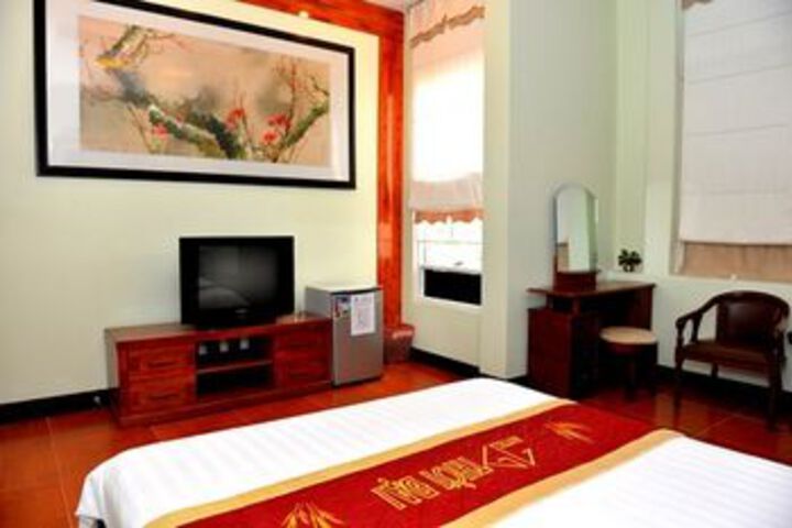 Room 14 of 22