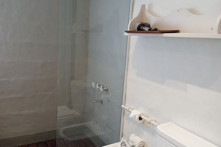 Room 48 of 98