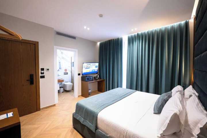 Room 16 of 265