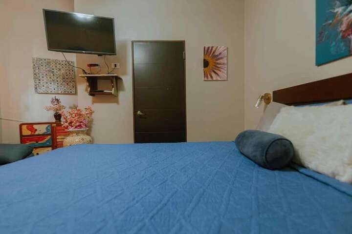 Room 5 of 73