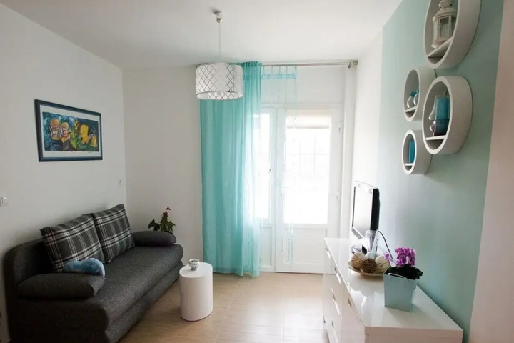 Room 3 of 13