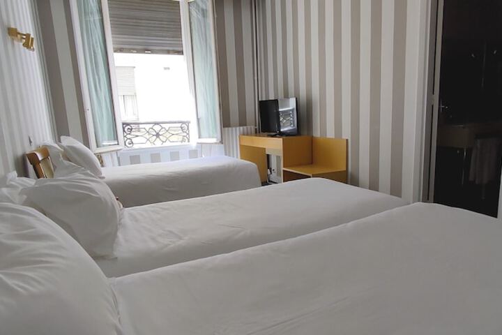 Room 43 of 86