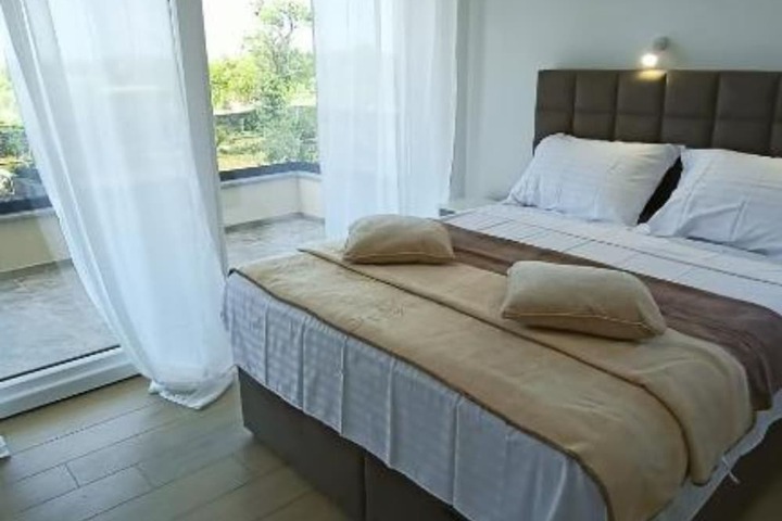 Room 3 of 29
