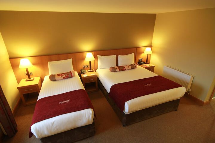 Room 15 of 81