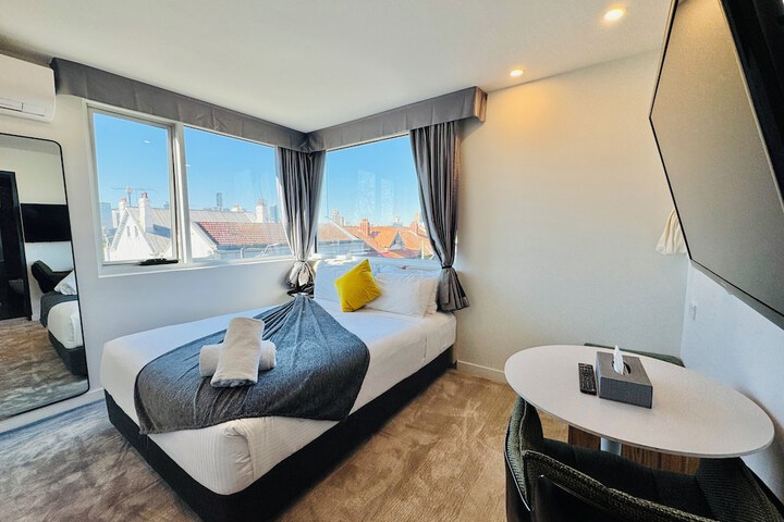 Room 26 of 60