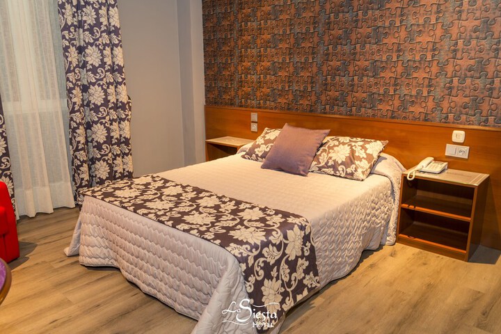 Room 6 of 35