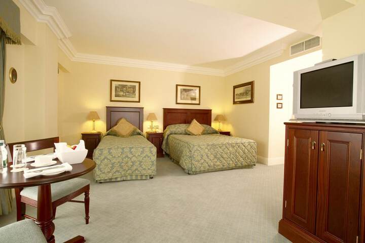 Room 7 of 41
