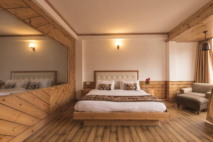 Room 14 of 25
