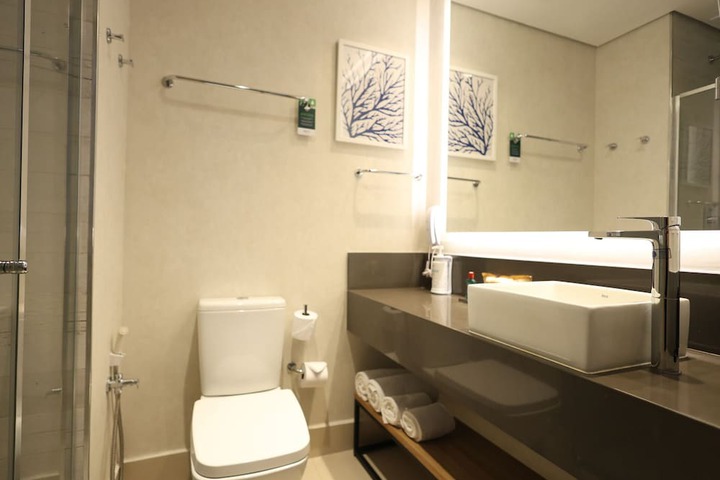 Room 48 of 93