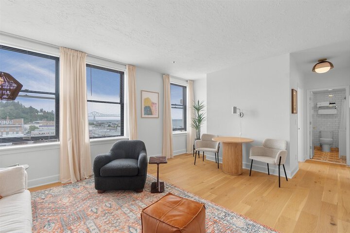 Room 103 of 172