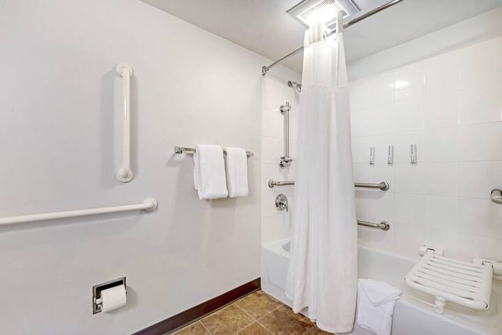 Clean Restrooms