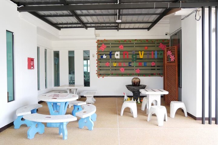 Room 15 of 30