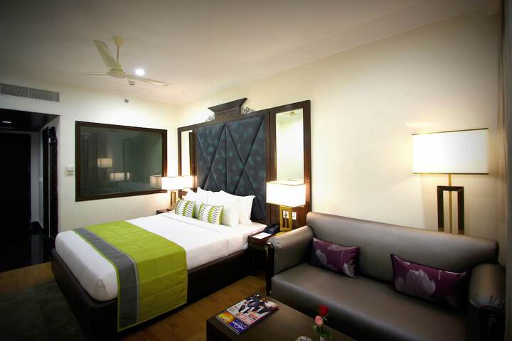 Room 12 of 31