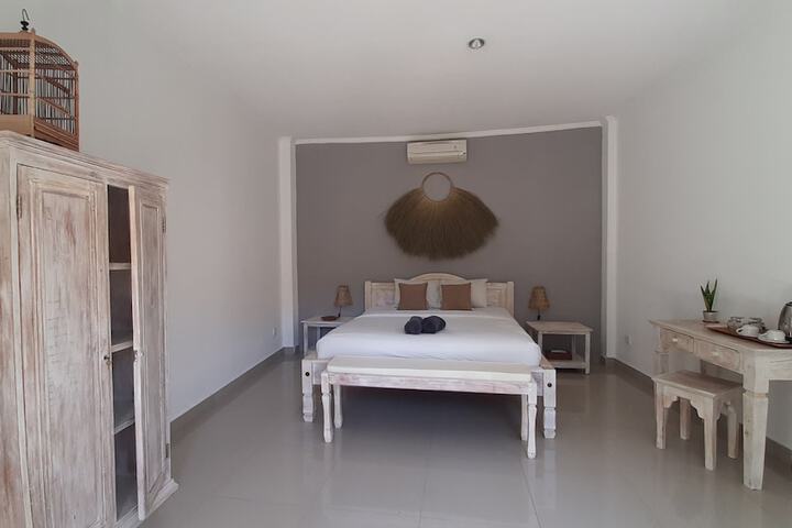 Room 8 of 53