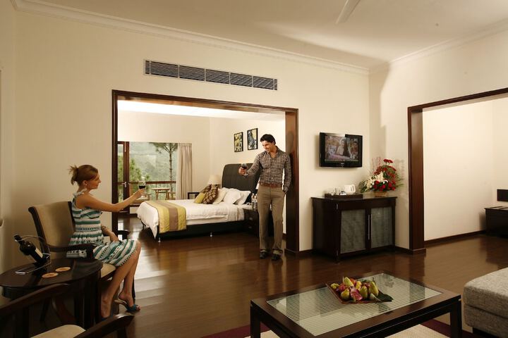 Room 5 of 64