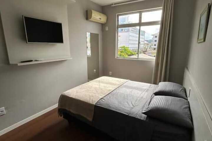 Room 3 of 41