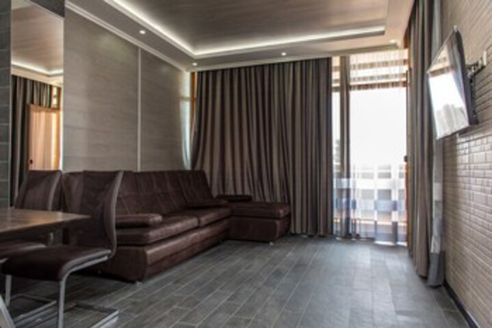 Room 32 of 36