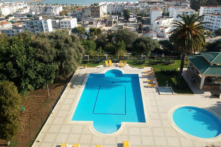 Pools & Facilities