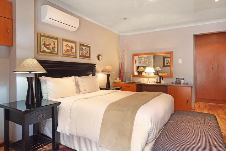 Room 17 of 80