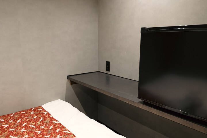Room 21 of 146