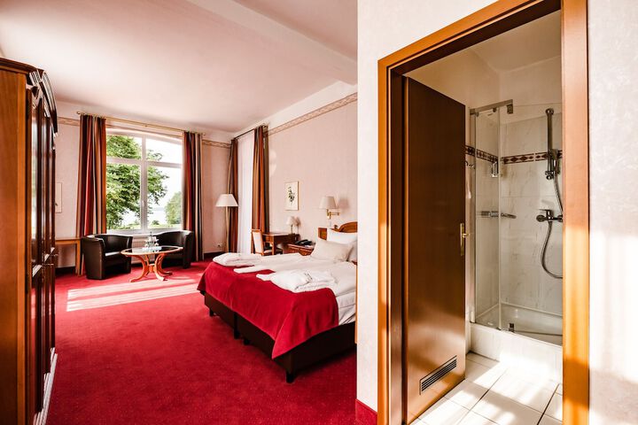 Room 11 of 79