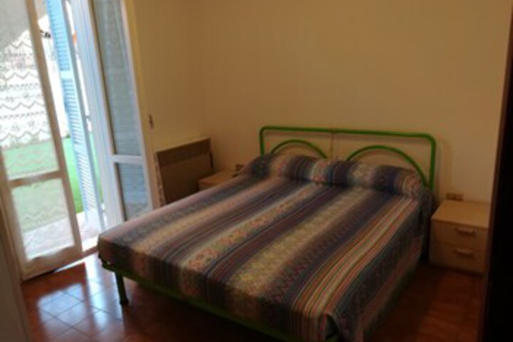 Room 37 of 50
