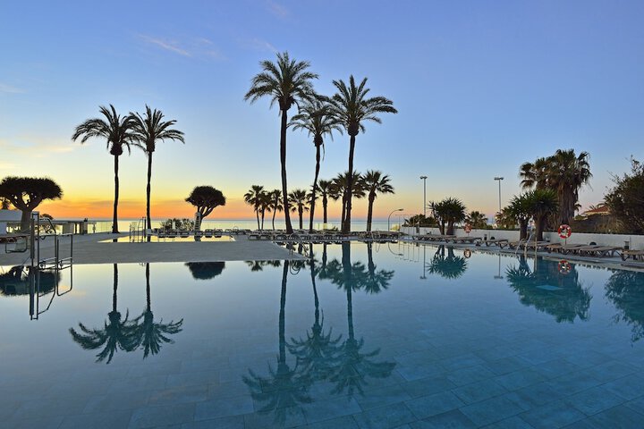 Pools & Facilities