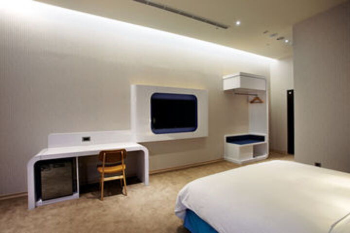 Room 58 of 72