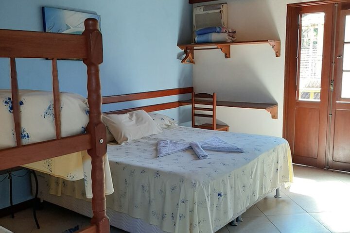 Room 16 of 40