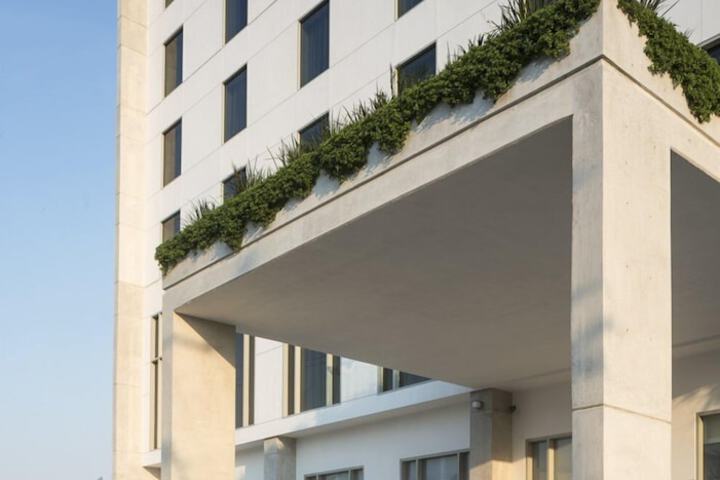 Hotel 78 of 78