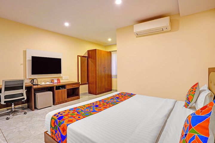 Room 14 of 30