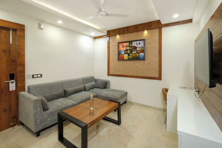 Room 7 of 31