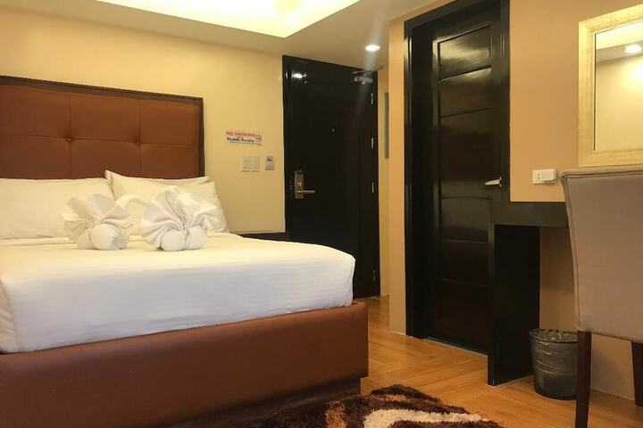 Room 48 of 63