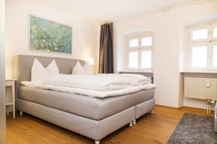 Room 4 of 44