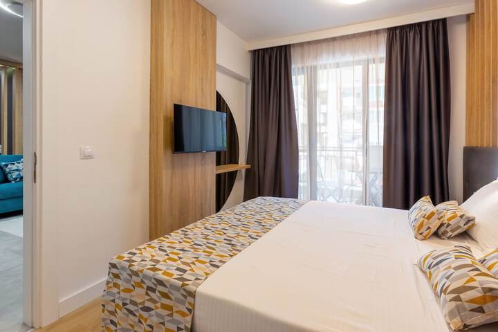 Room 6 of 78