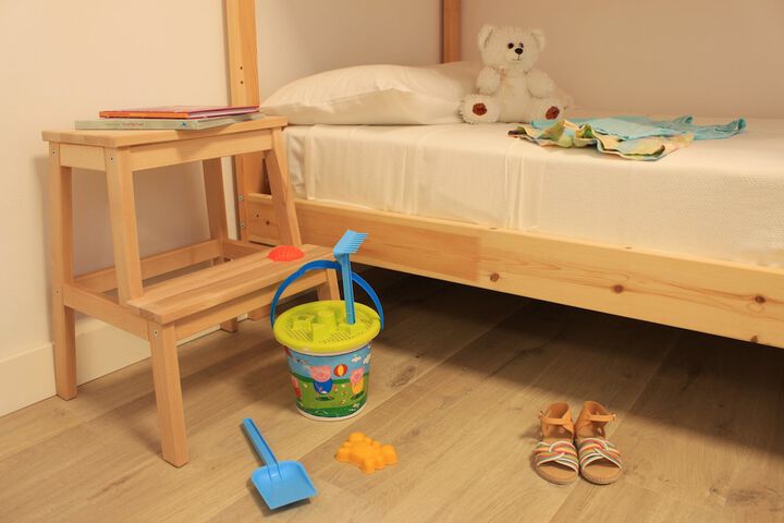 Room 25 of 77