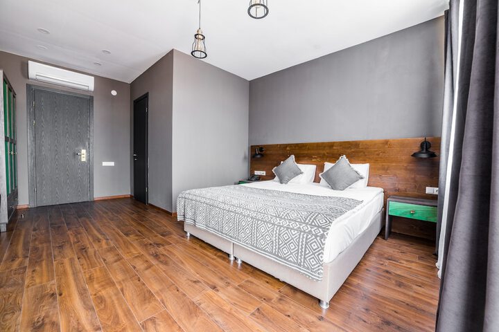 Room 15 of 57