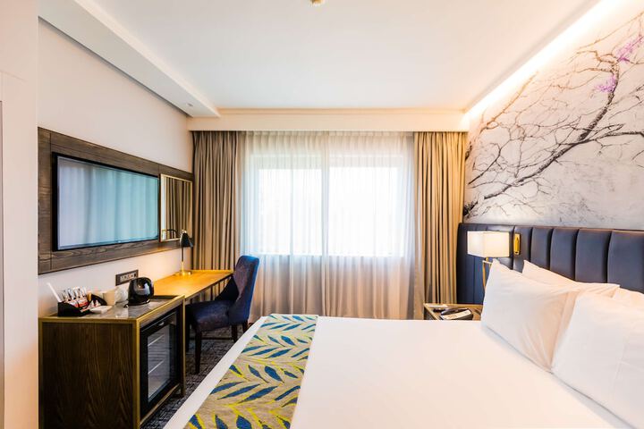 Room 9 of 54