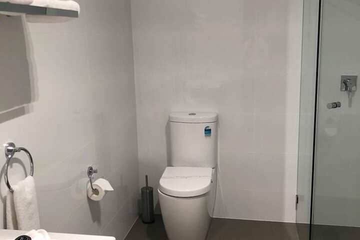 Room 32 of 54