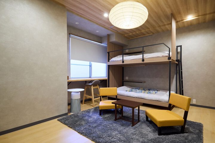 Room 25 of 42