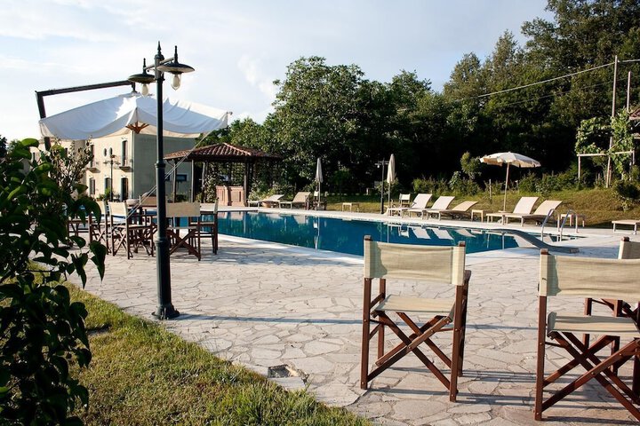 Pools & Facilities