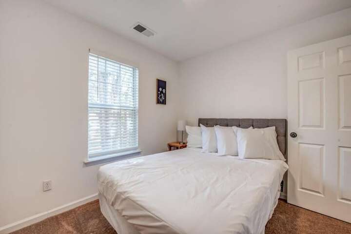Room 8 of 32