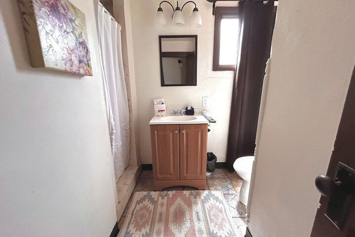 Room 54 of 66